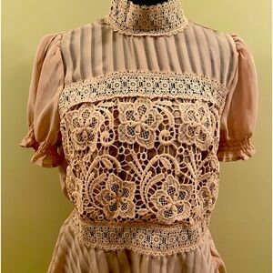 Great condition super cute shirt size large